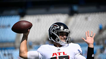 Atlanta Falcons quarterback Kirk Cousins (18)