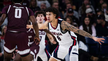 Gonzaga Bulldogs guard Jalen Warley (8).