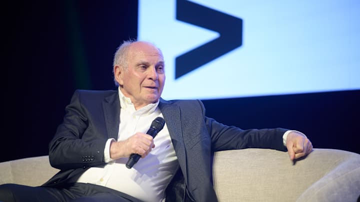 Uli Hoeneß hat eine klare Vorstellung davon, wie die Planungen im Tor der Bayern aussehen sollen Uli Hoeneß hat eine klare Vorstellung davon, wie die Planungen im Tor der Bayern aussehen sollen