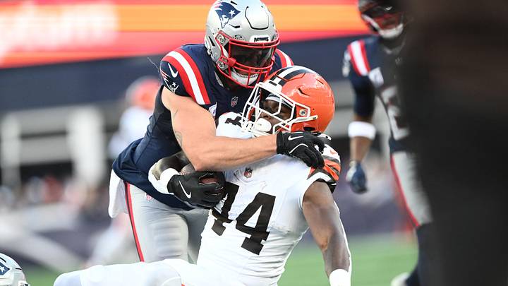 New England Patriots - Linebacker Robert Spillane