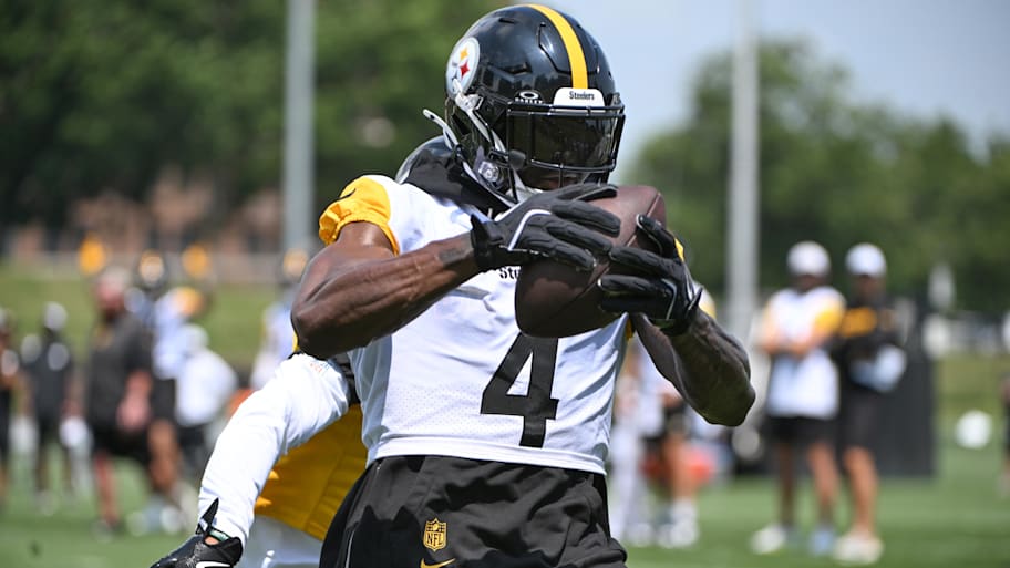 New Steelers wideout made an immediate impression on Aaron Rodgers. | Barry Reeger-Imagn Images