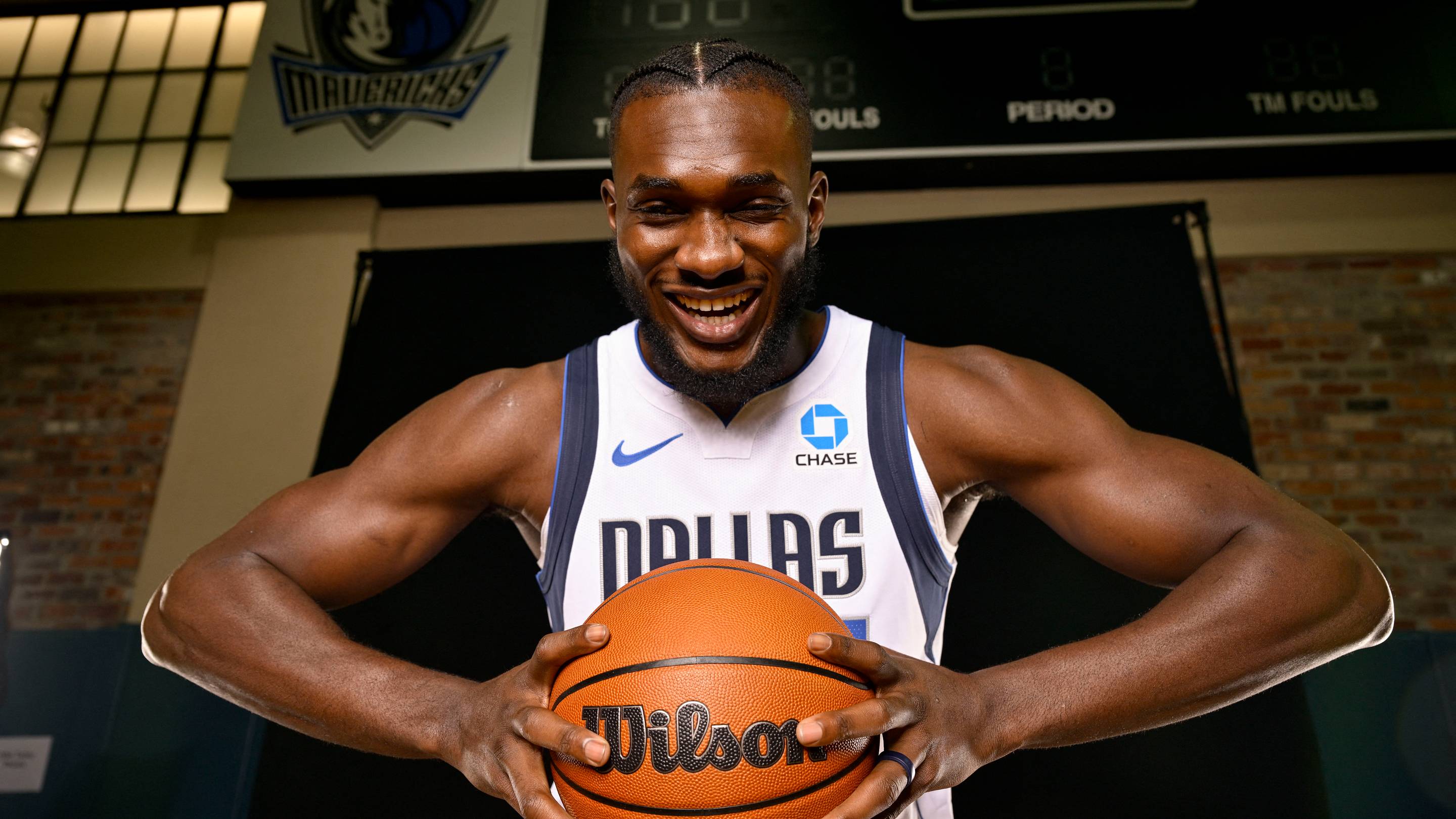 Latest Moussa Cisse twist makes Mavericks matching the Knicks' offer feel personal