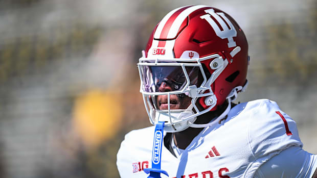 oregon ducks indiana hoosiers dan lanning brandon finney jordon davison running backs big ten college football offensive line