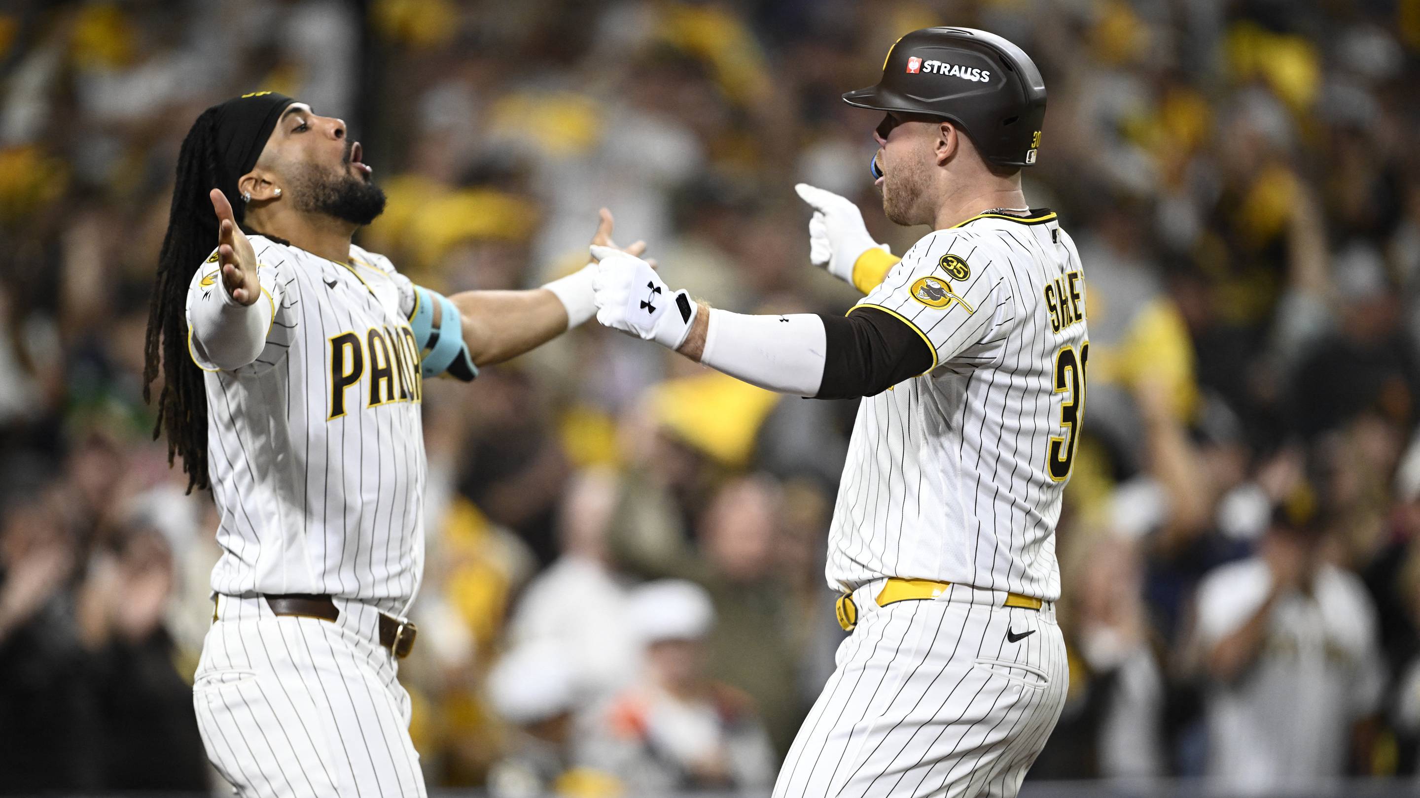 Gavin Sheets Believes Padres Have Key Advantage Over Brewers in NLDS
