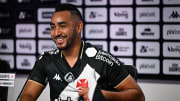 Payet lors de sa présentation en conférence de presse.