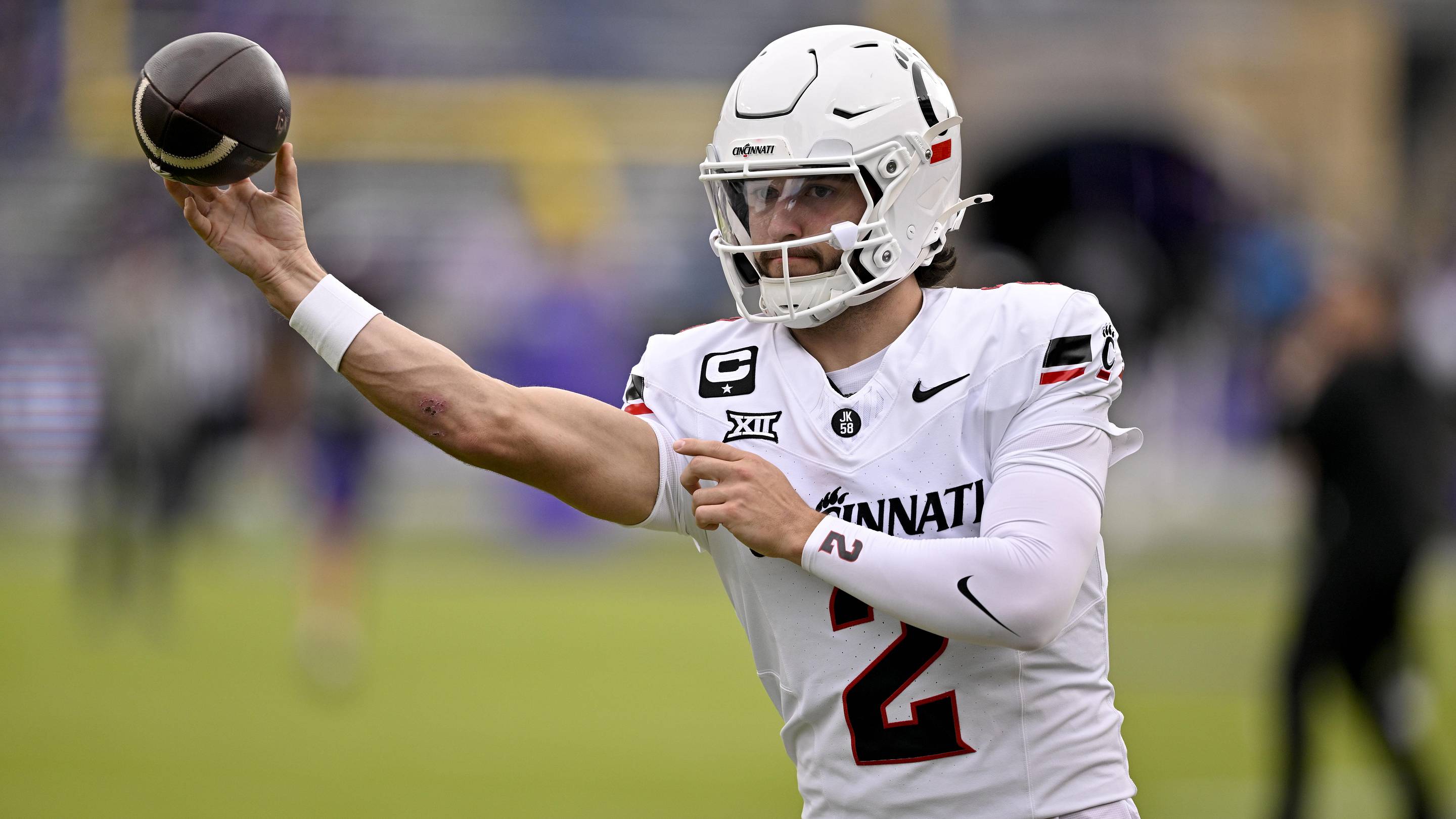 Three Elite Transfer Quarterbacks That Fit Lane Kiffin's Vision for LSU Football