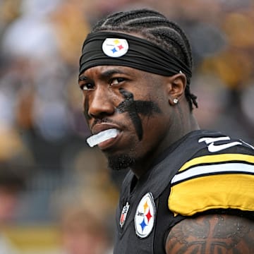 Nov 2, 2025; Pittsburgh, Pennsylvania, USA; Pittsburgh Steelers cornerback Joey Porter Jr. (24) enters the field before the game against the Indianapolis Colts at Acrisure Stadium. Mandatory Credit: Barry Reeger-Imagn Images
