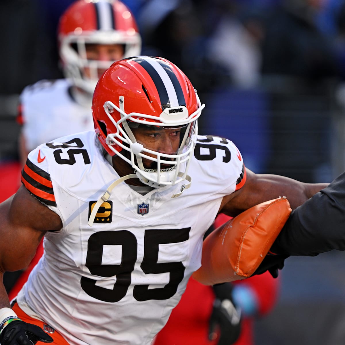NFL Insider Says Eagles Want to Prevent Browns Trading Myles Garrett to  Commanders