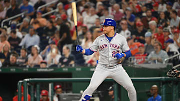 Aug 20, 2025; Washington, District of Columbia, USA; New York Mets right fielder Juan Soto (22) prepares to bat 