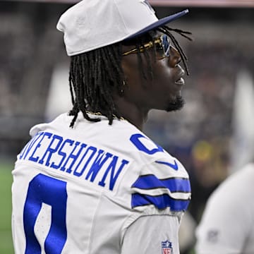 Dallas Cowboys linebacker DeMarvion Overshown (0) looks on before the game between the Cowboys and the Baltimore Ravens.