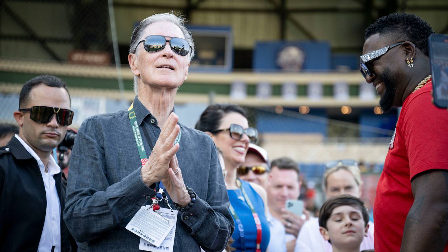 John Henry insults Red Sox fans intelligence with latest out-of-touch comments - Vimarsana News