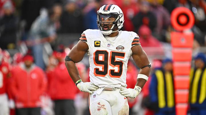 Kansas City Chiefs v Cleveland Browns