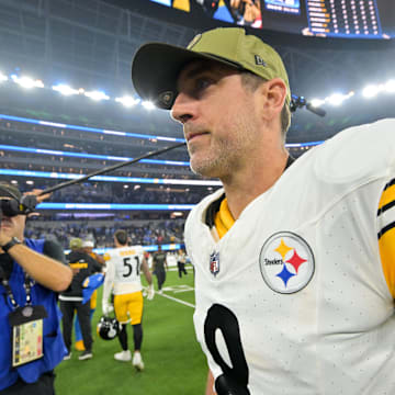 Aaron Rodgers and the Pittsburgh Steelers are favored against the Cincinnati Bengals on Sunday.