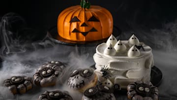 Paris Baguette Halloween