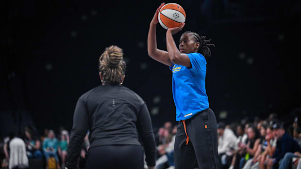 Ariel Atkins, Chicago Sky guard
