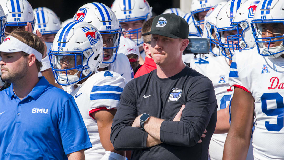 Sep 23, 2023; Fort Worth, Texas, USA; SMU Mustangs head coach Rhett Lashlee prepares to lead his team on to the field to face the TCU Horned Frogs at Amon G. Carter Stadium. Mandatory Credit: Jerome Miron-Imagn Images