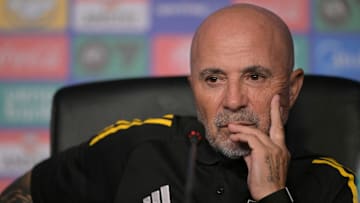 Treinador esteve no banco no empate com o Betim