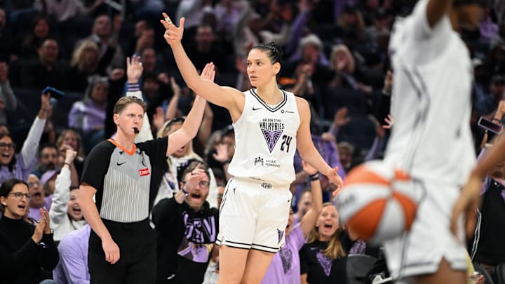 Phoenix Mercury v Golden State Valkyries
