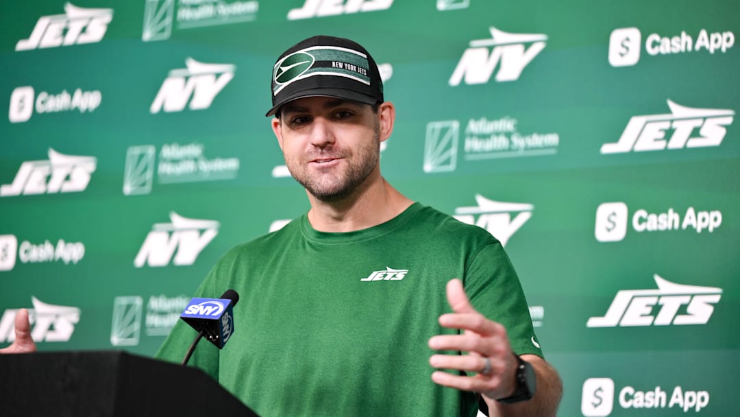 The Atlanta Falcons are hiring former New York Jets offensive coordinator Tanner Engstrand.