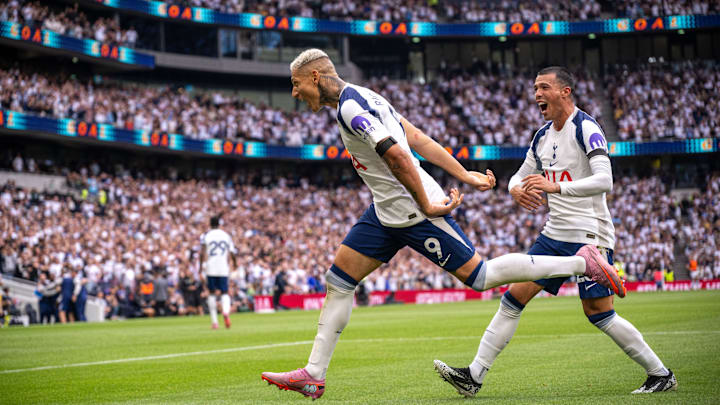 Tottenham Hotspur v Burnley - Premier League