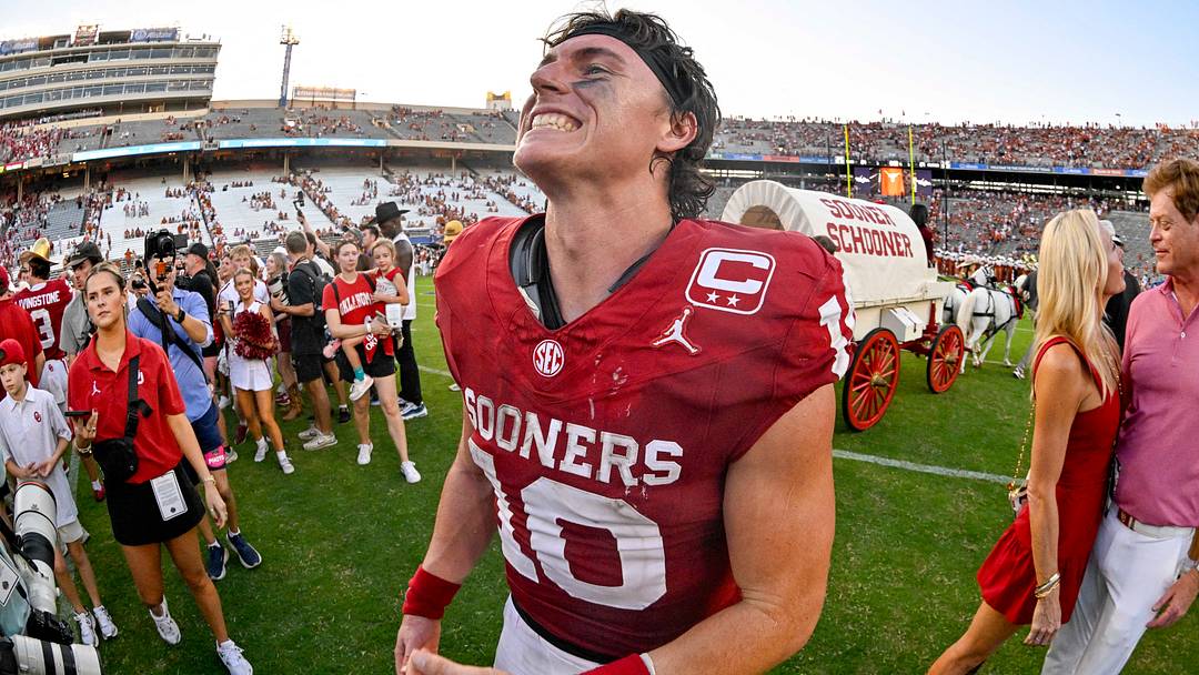 Oklahoma Sooners quarterback John Mateer (10) celebrates after the Sooners defeated the No. 1 Texas Longhorns at Cotton Bowl. Brent Venables and John Mateer put faith in Mateer in the closing seconds. | Jerome Miron-Imagn Images
