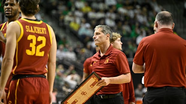 Mar 1, 2025; Eugene, Oregon, USA; USC Trojans head coach Eric Musselman during a time out in the first half against the Orego