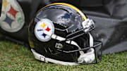 Nov 162025; PittsburghPennsylvaniaUSA; A Pittsburgh Steelers helmet before a game against the Cincinnati Bengals at Acrisure Stadium. Mandatory Credit: Barry Reeger-Imagn Images