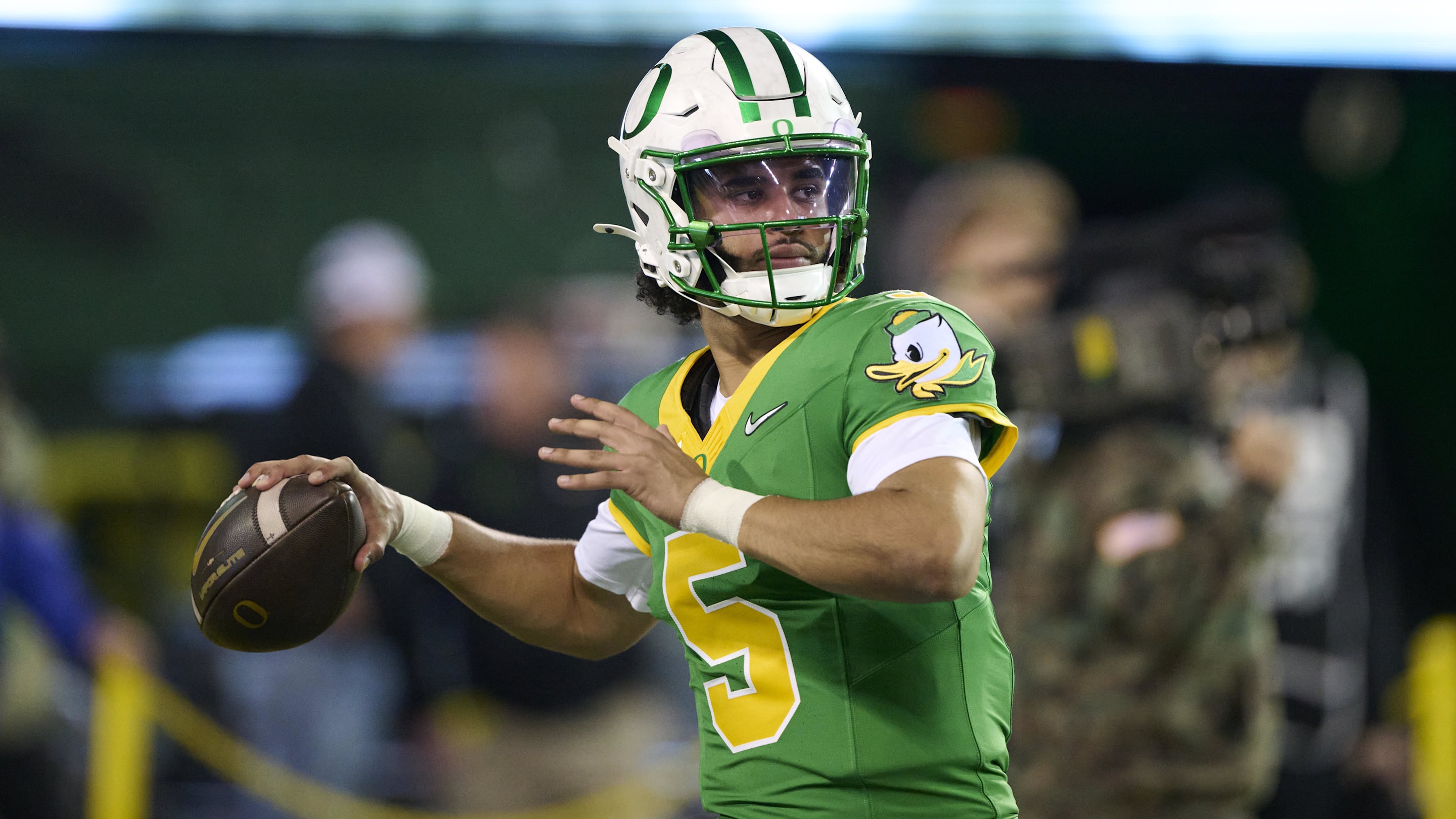 Best College Football Bets Today for Week 13 (Predictions for USC-Oregon, TCU-Houston, and More!)