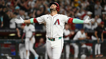 Arizona puede recibir una oferta de los Dodgers por Eugenio Suárez
