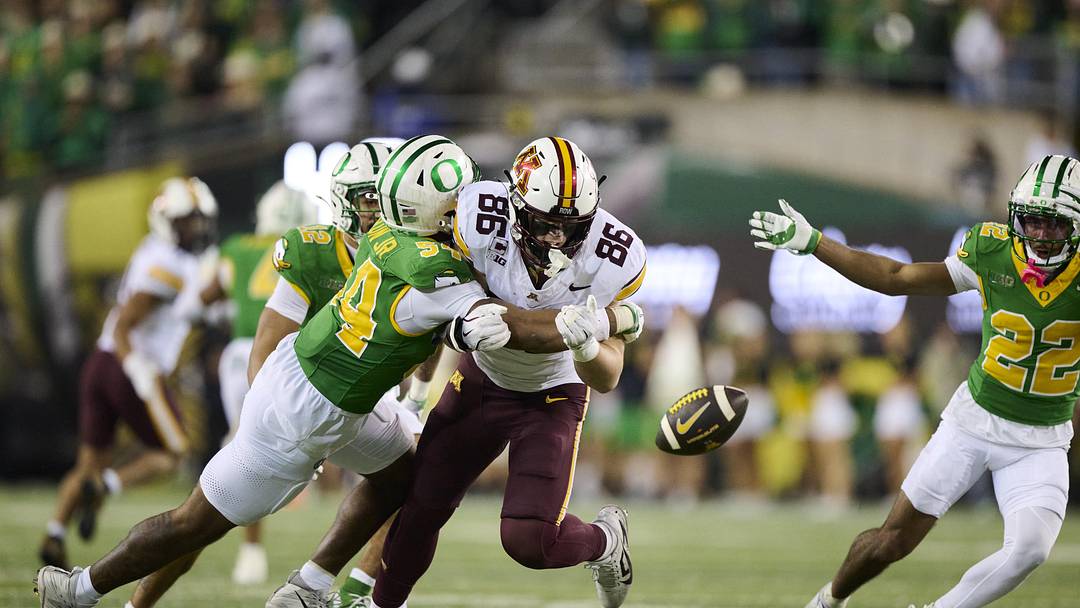 With Bryce Boettcher off to the NFL and Jerry Mixon entering his senior year, Chris Hampton and Dan Lanning are scouring all 50 states for linebackers. They hope they've found one in Hawaii.