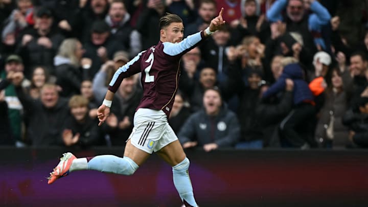 Matty Cash, buteur avec Aston Villa contre Manchester City en Premier League Matty Cash, buteur avec Aston Villa contre Manchester City en Premier League