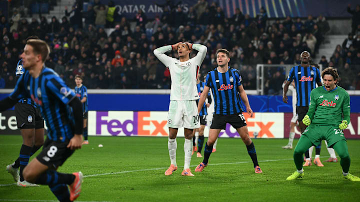 TOPSHOT-FBL-EUR-C1-ATALANTA-CHELSEA