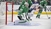 May 29, 2025; Dallas, Texas, USA; Dallas Stars goaltender Jake Oettinger (29) in action during the game between the Dallas Stars and the Edmonton Oilers in game five of the Western Conference Final of the 2025 Stanley Cup Playoffs at American Airlines Center. Mandatory Credit: Jerome Miron-Imagn Images