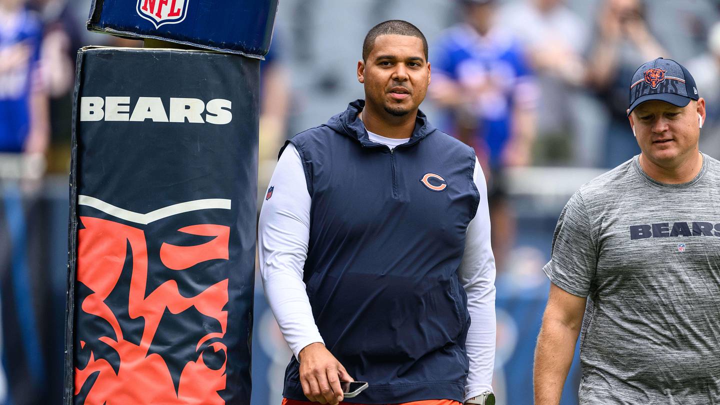 NFL Rumors: Justin Fields trade on hold for shocking Bears reason - Vimarsana News