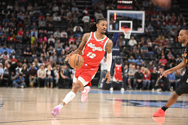 Memphis Grizzlies point guard Ja Morant (12) Memphis Grizzlies point guard Ja Morant (12)