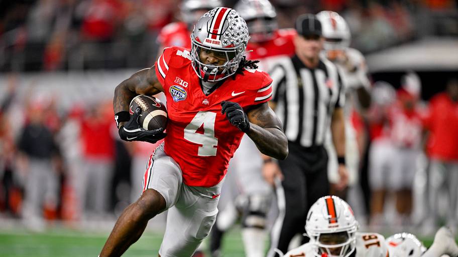 Ohio State wide receiver Jeremiah Smith runs for a touchdown during the 2025 Cotton Bowl.