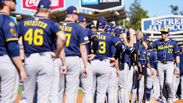 Championship Series - Milwaukee Brewers v Los Angeles Dodgers - Game 3