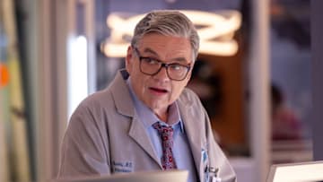 CHICAGO MED -- "What's Hiding in the Dark" Episode 1105 -- Pictured: Oliver Platt as Dr. Daniel Charles 