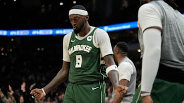 Los Angeles Clippers v Milwaukee Bucks