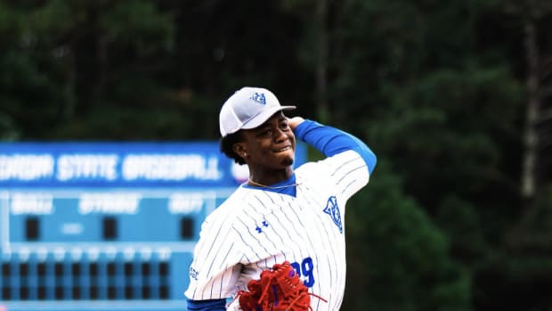 Rob Evans fighting threw the pain of an Injury while pitching for Georgia State