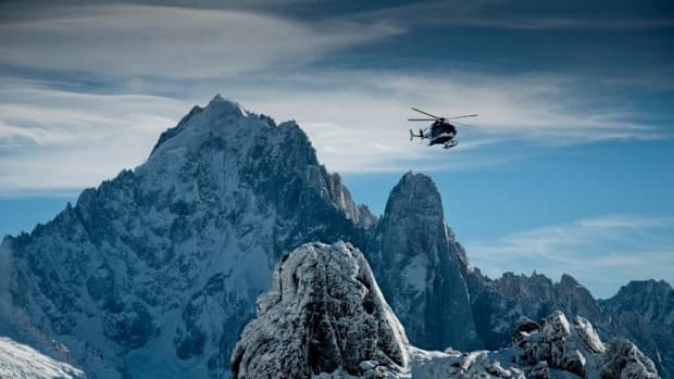 A helicopter on Mont Blanc