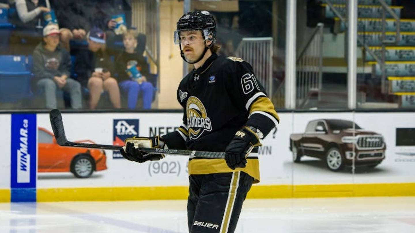 Providence Bruins Sign Defenseman Dylan MacKinnon to One Year, Two Way Deal