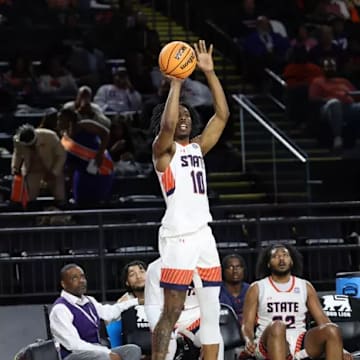 Virginia State Trojans Advance