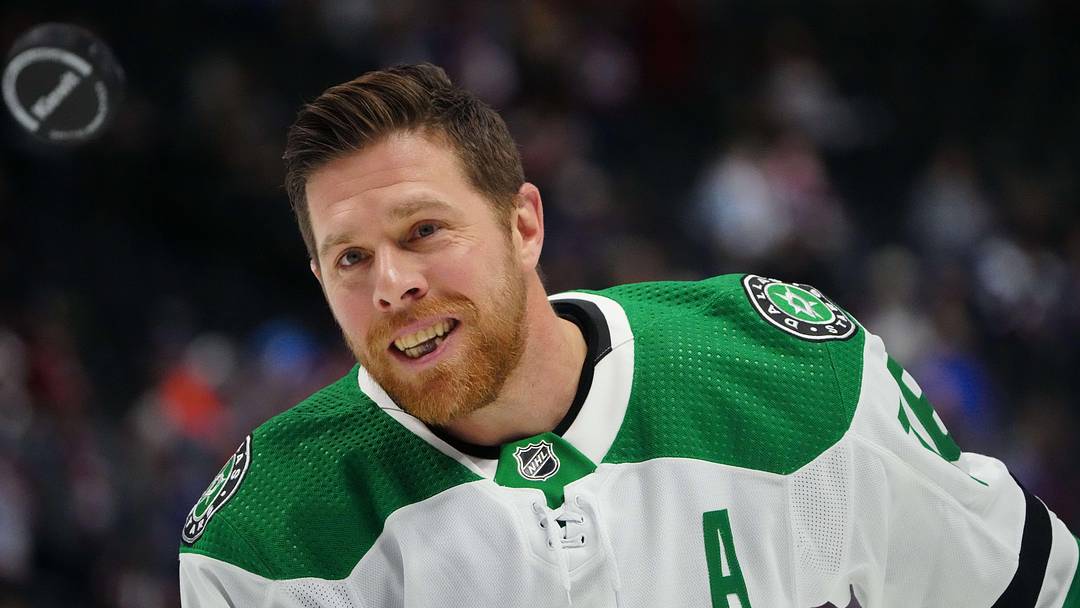 Feb 27, 2024; Denver, Colorado, USA; Dallas Stars center Joe Pavelski (16) before the game against the Colorado Avalanche at Ball Arena. Mandatory Credit: Ron Chenoy-Imagn Images Feb 27, 2024; Denver, Colorado, USA; Dallas Stars center Joe Pavelski (16) before the game against the Colorado Avalanche at Ball Arena. Mandatory Credit: Ron Chenoy-Imagn Images