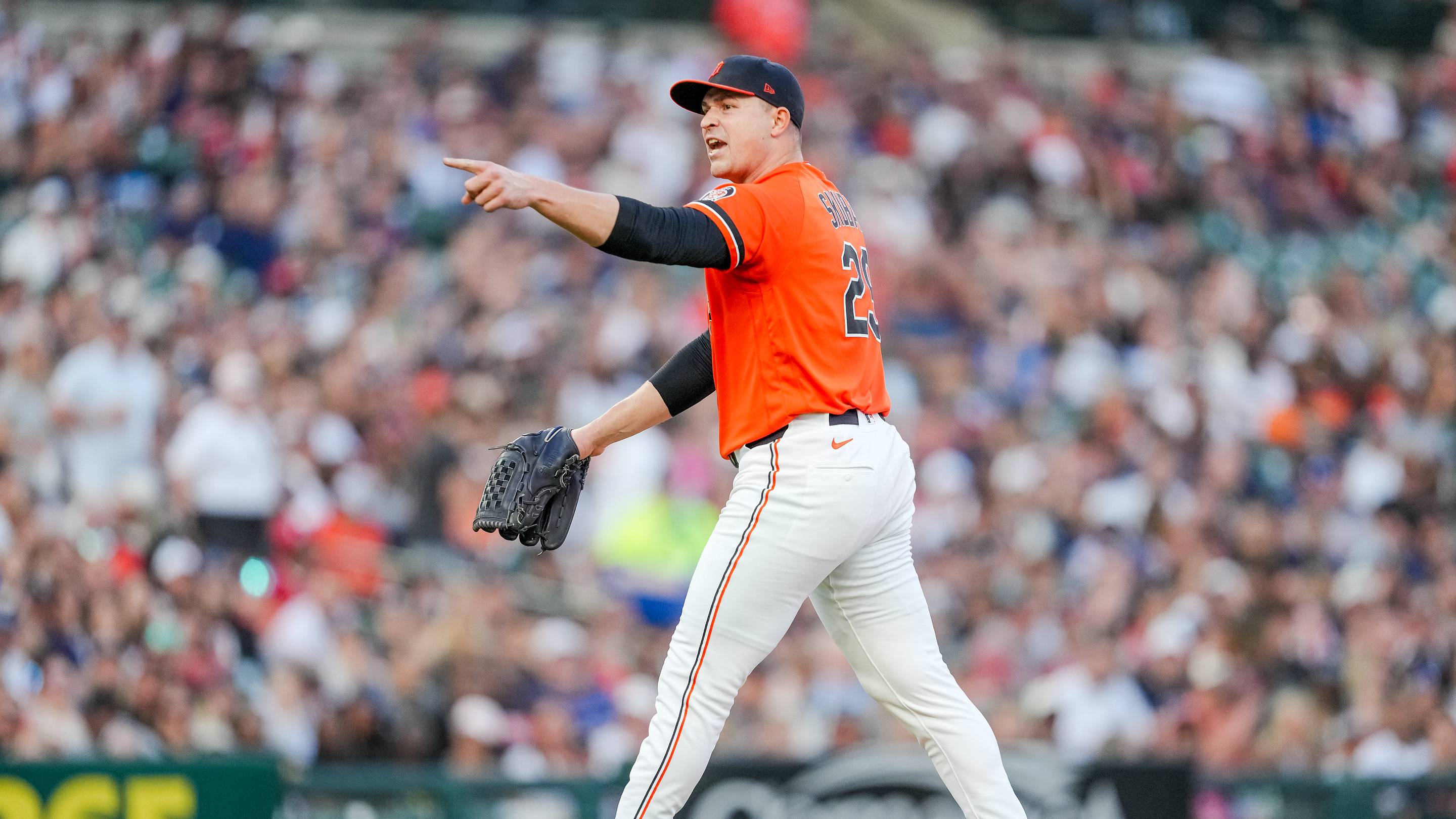 The perfect trade deadline fits for MLB's biggest buyers and sellers