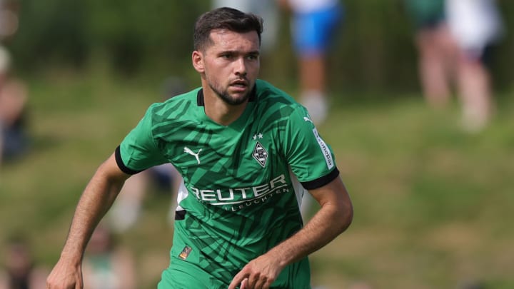 FC Wegberg-Beeck v Borussia Mönchengladbach - Pre-Season Friendly