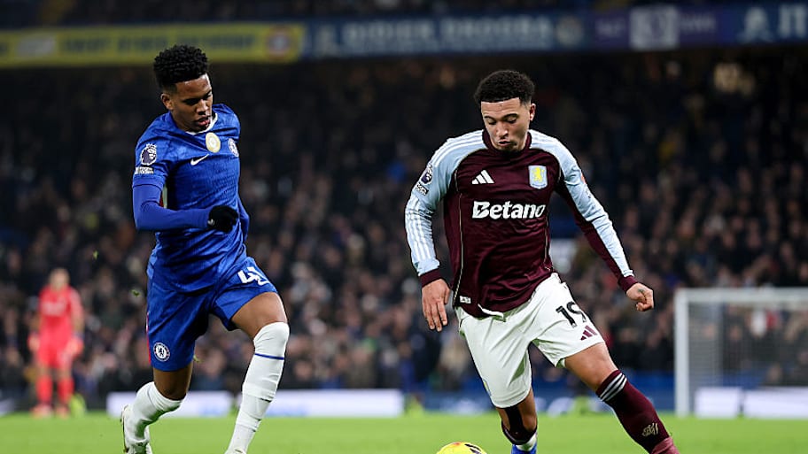 Jadon Sancho, Estêvão