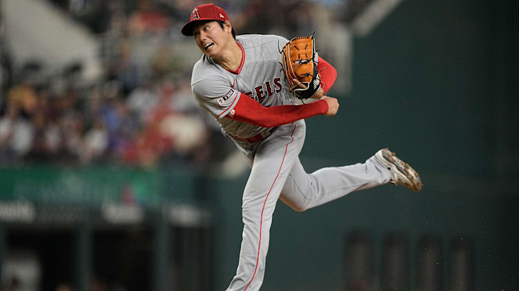 Los Angeles Angels v Texas Rangers