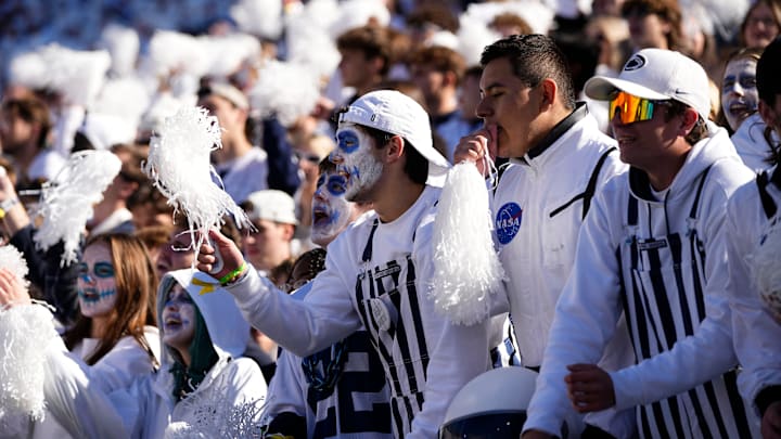 Penn State Nittany Lions react to a touchdown by Penn State Nittany Lions cornerback Zion Tracy (7)
