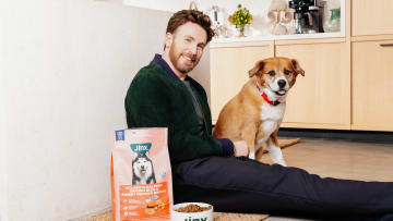 Chris Evans and Dodger for Jinx. Image courtesy Jinx